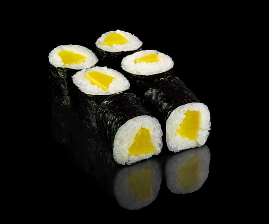 27 Takuwan Maki